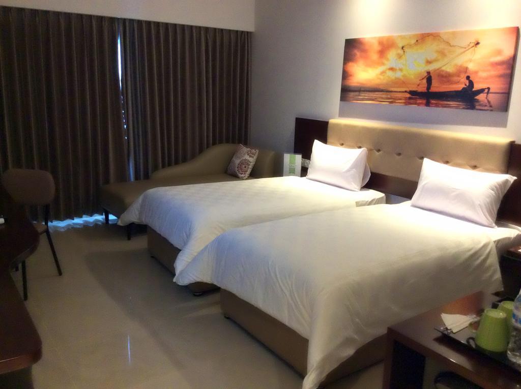 Hotel Primebiz Tegal Exterior foto