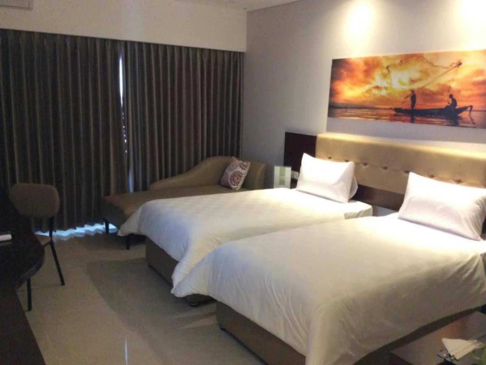 Hotel Primebiz Tegal Exterior foto
